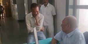 CG News: ड्यूटी के दौरान नशे में धुत डॉक्टर ने मरीज के परिजनों से की बदसलूकी, पुलिस ने दर्ज किया मामला