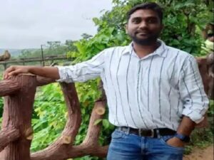 CG News: नायब तहसीलदार पर केस दर्ज, सोशल मीडिया से दोस्ती फिर शादी का झांसा देकर दुष्कर्म का आरोप, तलाश में जुटी पुलिस