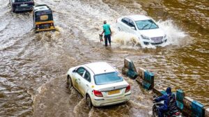 UP में बारिश बनी आफत! 14 की मौत, 46 जिलों में रेड अलर्ट जैसे हालात… अगले कुछ घंटे बेहद भारी