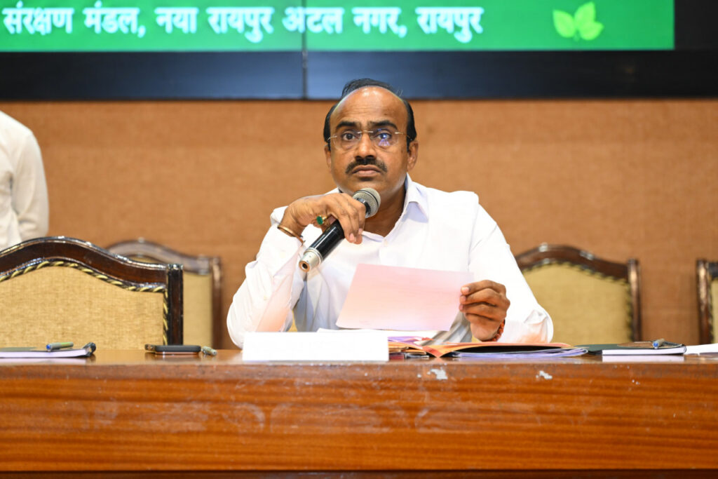 उद्योगों के लिए सरकार का बड़ा आदेश! अब सिर्फ फैक्ट्री नहीं, 33% जमीन पर बनानी होगी हरित पट्टी