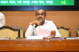 उद्योगों के लिए सरकार का बड़ा आदेश! अब सिर्फ फैक्ट्री नहीं, 33% जमीन पर बनानी होगी हरित पट्टी