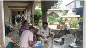 Raigarh News: घर के अंदर मिली बुजुर्ग दंपती की लाश, हत्या कर जलाने की आशंका, धान की खेती करने गांव आए थे पति-पत्नी