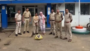 प्रिंसी ढाबा बोतल्दा, छोटे देवगांव किराना दुकान और घरघोड़ा बायपास में पुलिस की शराब रेड, 34 लीटर अवैध शराब जब्त