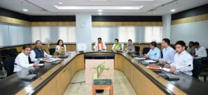 उप मुख्यमंत्री विजय शर्मा ने नक्सल प्रभावित जिलों में विकास और पुनर्वास कार्यों में तेजी लाने के दिए निर्देश