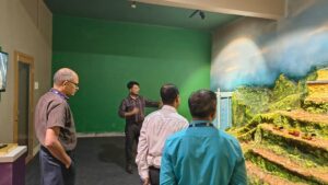 Chhattisgarh: इसरो के वैज्ञानिकों ने किया जिला विज्ञान केंद्र दंतेवाड़ा का भ्रमण, वैज्ञानिक गतिविधियों और विद्यार्थियों के लिए चल रही नवाचार पहल की सराहना