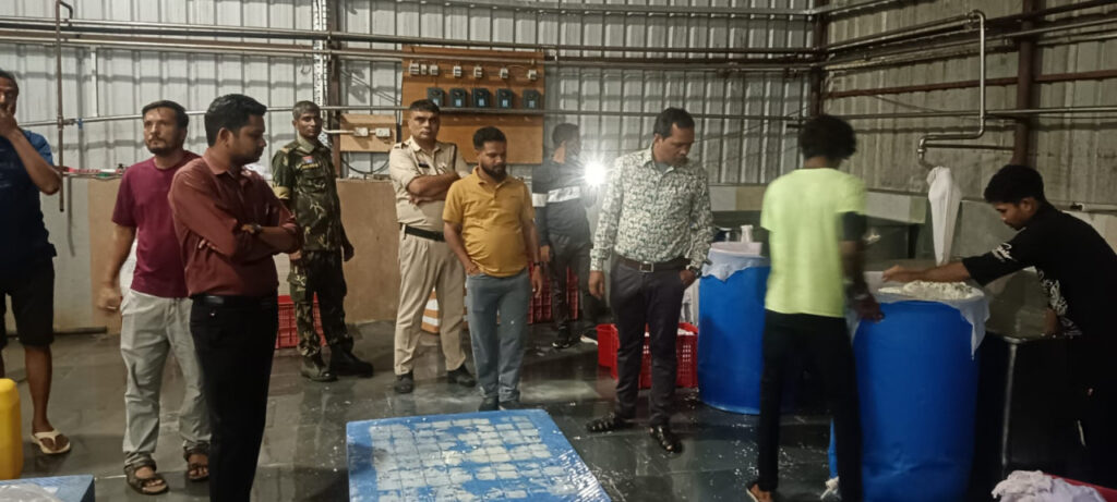 CG News: रात 12 बजे वैद्य फूड में राजस्व, खाद्य औषधि एवं पुलिस की संयुक्त टीम की दबिश, 200 किलो पनीर जब्त