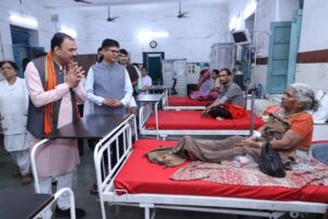 Raigarh News: जिला चिकित्सालय में मरीजों को बेहतर उपचार और सुविधाएं देने पर जोर, अटल आरोग्य लैब में 133 से अधिक प्रकार की जांचें निःशुल्क, मरीजों के व्हाट्सएप पर पहुंच रही जांच रिपोर्ट