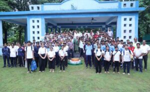 Raigarh News: तिरंगा प्रतिज्ञा से गूंजा कमला नेहरू पार्क, बच्चों ने लिया राष्ट्रभक्ति और राष्ट्रीय एकता का संकल्प, ‘हर घर तिरंगा, हर घर स्वच्छता, वंदे मातरम’ थीम पर 17 अगस्त तक होंगे जिले में विविध आयोजन