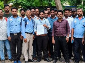 रायगढ़ में शराब दुकानों के गार्डों की सैलरी अटकी, आबकारी विभाग पहुंचे कर्मचारी, बोले- उधारी से चल रहा घर