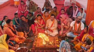 Raigarh News: अखण्ड ऊं नमः शिवाय जाप एवं अनुष्ठान का हुआ भव्य समापन, गूंजे हर हर महादेव के जयकारे, शहर में आध्यात्मिक और धार्मिक उल्लास के साथ संपन्न हुआ अनुष्ठान