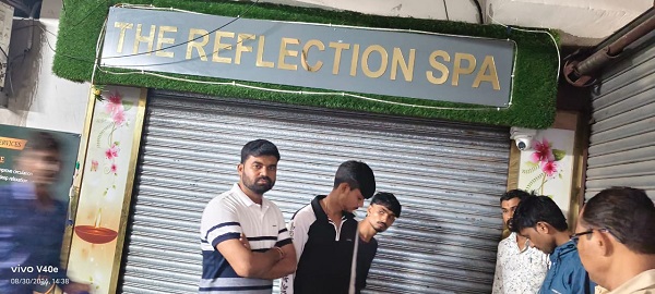 रायपुर में स्पा सेंटरों पर पुलिस की कार्रवाई, दो सेंटर सील
