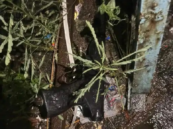 Raigarh News:  पिस्टलनुमा एयरगन से दहशत फैलाने फायरिंग, युवक से मामूली विवाद के बाद वारदात, एयरगन और बाइक छोड़कर आरोपी फरार