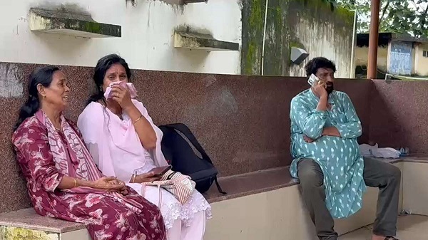 CG News: शादी से ठीक पहले टूटा रिश्ता, डॉक्टर ने किया सुसाइड, बाथरूम में फंदे से लटका मिला शव 