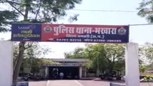 CG News: पासबुक में एंट्री लेकिन खाते से रकम गायब, SBI कियोस्क संचालक 1 करोड़ से ज्यादा की हेराफेरी करके फरार