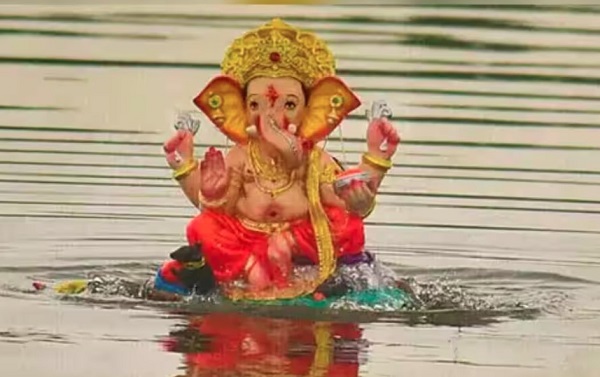 Raigarh: गणेश प्रतिमाओं के विसर्जन के लिए नगर निगम ने तय किए दो स्थल, रात में विसर्जन पर रहेगा पूर्ण प्रतिबंध, प्रशिक्षित तैराकों की मौजूदगी में ही होगा विसर्जन