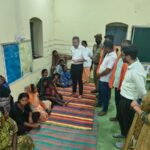 Raigarh News: महानदी का जलस्तर बढ़ने से प्रभावित गांवों में राहत-बचाव कार्य जारी, सूरजगढ़ एवं परसापाली के प्रभावित ग्रामीणों को राहत शिविरों में किया जा रहा शिफ्ट, अन्य तटीय क्षेत्रों में भी प्रशासन अलर्ट