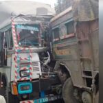  जशपुर में भीषण सड़क हादसा, तीन ट्रकों की जोरदार भिड़ंत, 18 बकरियों की मौत, सड़क पर लगा जाम 