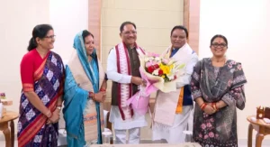 ओडिशा पहुंचे CM साय, मुख्यमंत्री मोहन चरण माझी से की मुलाकात; इन मुद्दों पर हुई चर्चा