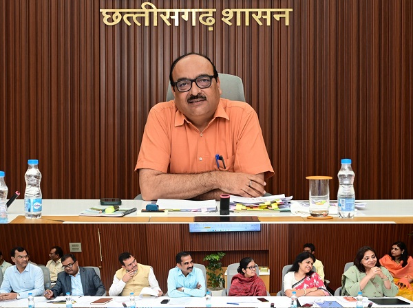 मुख्य सचिव ने विभागों में रिक्त पदों और भर्तियों की स्थिति की ली उच्च स्तरीय बैठक, प्रमुख विभागों के वरिष्ठ प्रशासनिक अधिकारी दिए आवश्यक निर्देश