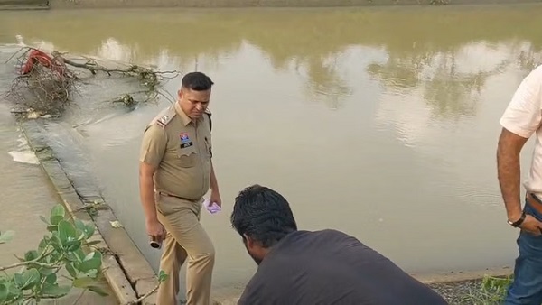 CG News: बोरी में डालकर नहर में फेंका शव, गर्दन पर मिले धारदार हथियार के निशान, हत्या की आशंका