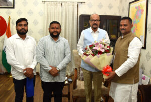 राज्यपाल रमेन डेका से अखिल भारतीय कुर्मी क्षत्रिय महासभा के प्रतिनिधिमंडल की सौजन्य मुलाकात