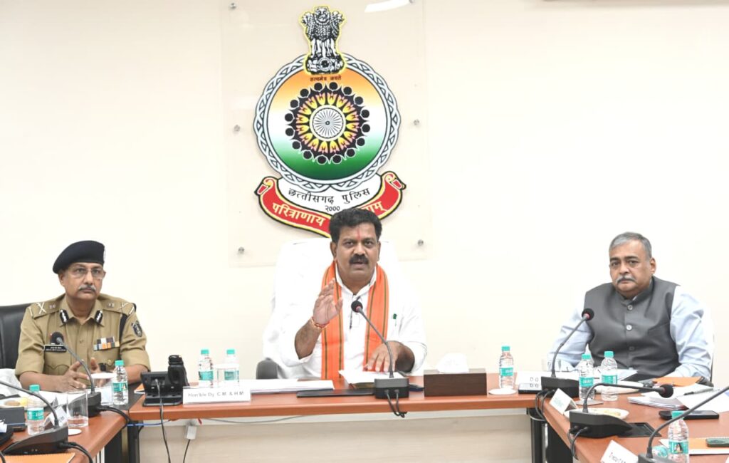 नवीन आपराधिक कानूनों के क्रियान्वयन में तेजी लाएं, प्रत्येक मापदंड पर दिखे ठोस सुधार- उप मुख्यमंत्री विजय शर्मा