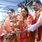 सवा लाख ‘आशीर्वाद के दीपों’ से जगमगाया खारुन तट, प्रधानमंत्री नरेंद्र मोदी के स्वस्थ और दीर्घायु जीवन के लिए हुई महाआरती