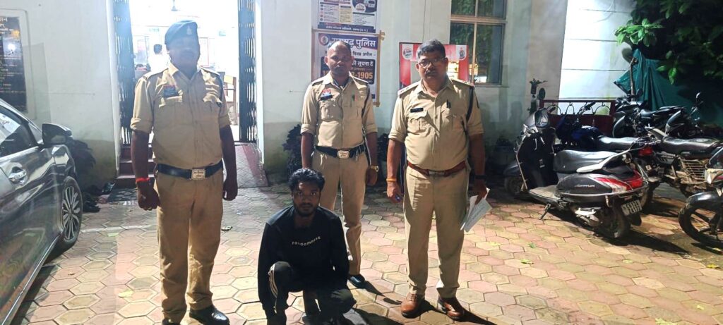 Raigarh News: रायगढ़ में प्लांटकर्मी से लूटपाट, 2 नाबालिग सहित 3 गिरफ्तार, ओवरब्रिज के नीचे तुलसी होटल के सामने हुई थी वारदात
