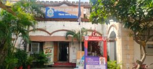 Raigarh: ढाबा संचालक से मारपीट की शिकायत पर थाना धरमजयगढ़ का प्रधान आरक्षक निलंबित, आरक्षक लाइन अटैच