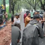 सड़क हादसे में ट्रक के नीचे दबा श्रमिक, तमनार पुलिस ने ग्रामीणों की मदद से हाइड्रा क्रेन से किया सफल रेस्क्यू