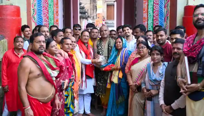 भगवान लिंगराज के दर्शन कर मुख्यमंत्री विष्णु देव साय ने की प्रदेश की सुख-समृद्धि और खुशहाली की कामना