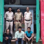 Raigarh News: खरसिया में शराब के लिए पैसे मांगने से इनकार पर युवक से मारपीट, ब्लेड से किया हमला, तीन आरोपी गिरफ्तार