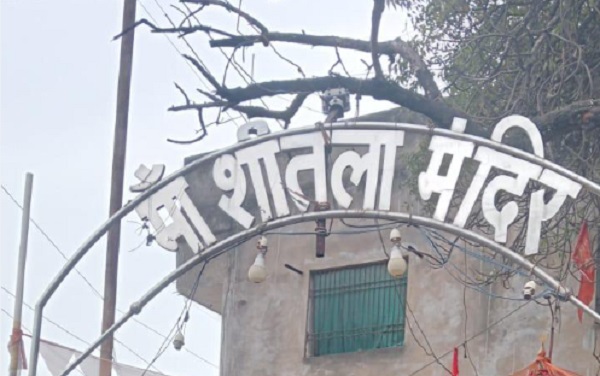 खरसिया हमालपारा में शीतला माता मंदिर में भारी तोड़फोड़, सक्त कार्यवाही की मांग हुई