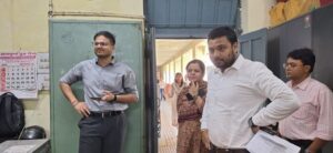 Raigarh: कार्यालयों में दस्तावेजों के सुव्यवस्थित रख-रखाव और सफाई व्यवस्था पर जोर, सहायक कलेक्टर ने जिला कलेक्टोरेट की विभिन्न शाखाओं एवं कार्यालयों का किया निरीक्षण