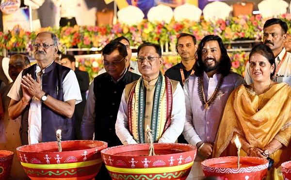 श्रमवीरों के परिश्रम और पसीने से हो रहा समृद्ध छत्तीसगढ़ का निर्माण : मुख्यमंत्री विष्णु देव साय