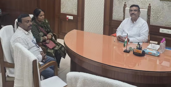 नंदीग्राम से ममता बनर्जी की उम्मीदवार ने वापस लिया नामांकन, CM शुभेंदु ने कर दिया खेल 