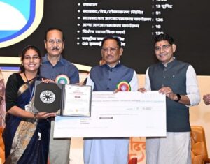 राष्ट्रीय सेवा योजना के राज्य स्तरीय स्थापना दिवस एवं सम्मान समारोह में शामिल हुए मुख्यमंत्री  विष्णुदेव साय