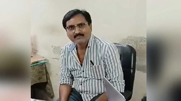  CG News: रिश्वतखोरी पर ACB का शिकंजा, 10 हजार लेते निगम का क्लर्क रंगे हाथ गिरफ्तार 