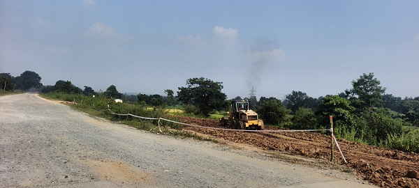पत्थलगांव-कुनकुरी राष्ट्रीय राजमार्ग के अधूरे निर्माण को मिली गति, मुख्यमंत्री विष्णुदेव साय के विशेष प्रयासों से शुरू हुआ सड़क निर्माण कार्य