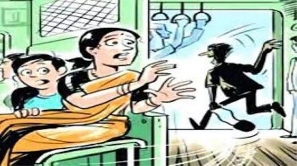 रायगढ़ में LTT एक्सप्रेस से कैश-जेवरात की चोरी, महिला यात्री का हैंडपर्स ले भागा चोर, GRP में केस दर्ज