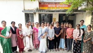 राज्य महिला आयोग की अध्यक्ष डॉ. ममता साहू ने किया कन्या छात्रावास का औचक निरीक्षण, छात्राओं से संवाद कर जानी समस्याएं, शीघ्र निराकरण के दिए निर्देश