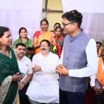आंगन मिलन सेवा कार्यक्रम में शामिल हुए वित्त मंत्री ओ.पी.चौधरी, आंगनबाड़ी कार्यकर्ताओं, सहायिकाओं एवं मितानिनों का किया सम्मान, हितग्राहियों ने साझा किए अनुभव