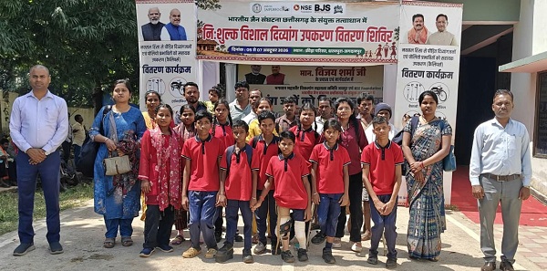 नारायणपुर के 17 दिव्यांगजनों की जिंदगी में आया नया उजाला, क्रीड़ा परिसर जगदलपुर में आयोजित शिविर में मिले कृत्रिम अंग और सहायक उपकरण