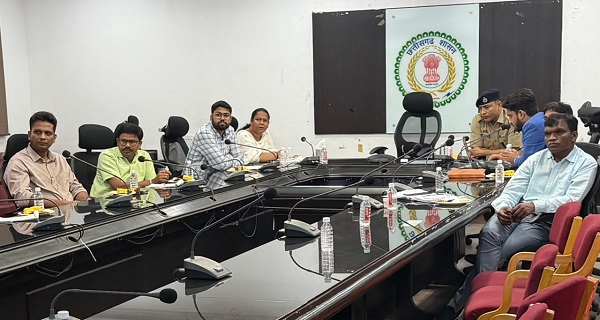 Raigarh: सड़क दुर्घटनाओं पर अंकुश लगाने डेटा आधारित कार्ययोजना बनेगी, ‘संजय’ डिजिटल प्लेटफॉर्म से दुर्घटनाओं के कारणों और संभावित ब्लैक स्पॉट की होगी पहचान