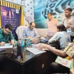 Raigarh: कैंसर की समय पर पहचान के लिए जिला अस्पताल में लगा निःशुल्क शिविर, विशेषज्ञ चिकित्सकों ने मरीजों को दिया परामर्श, सैकड़ों लोगों ने उठाया लाभ 