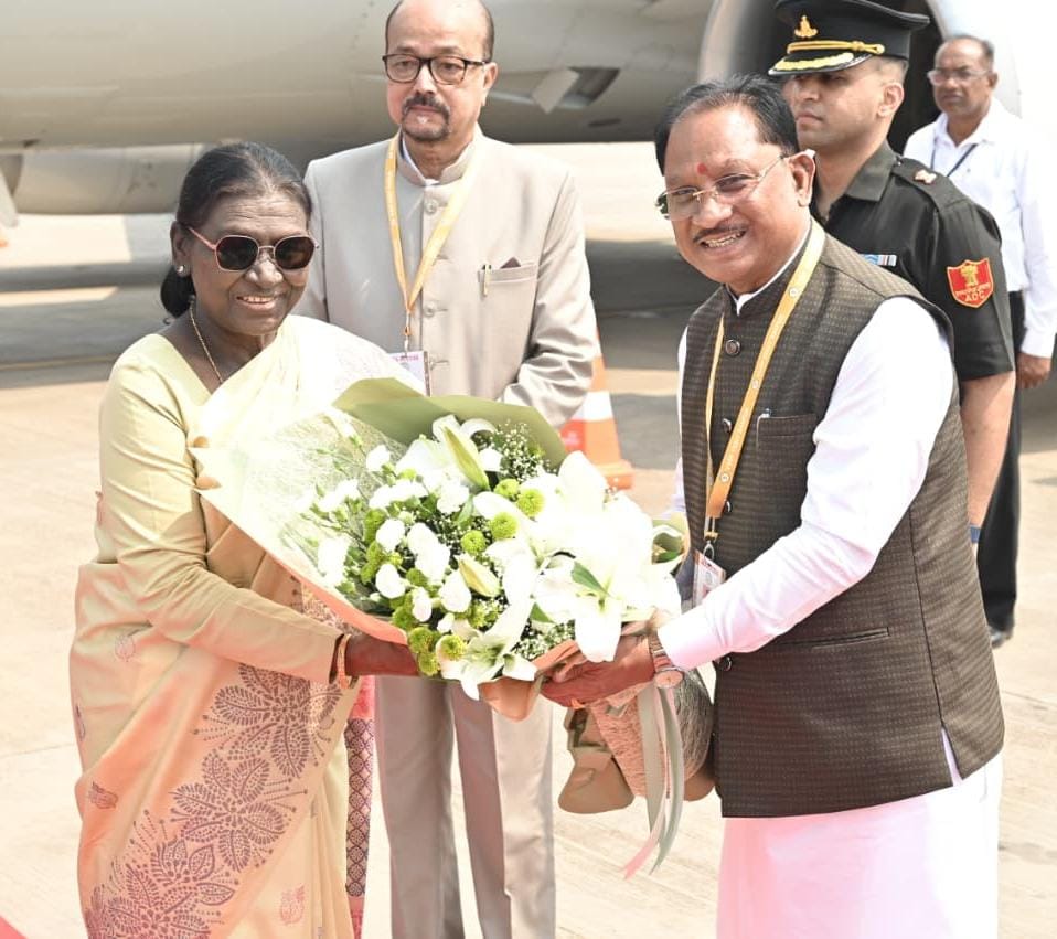 राष्ट्रपति द्रौपदी मुर्मु का छत्तीसगढ़ की पावन धरा पर आत्मीय स्वागत, राष्ट्रपति की बस्तर दशहरा एवं मुरिया दरबार में सहभागिता प्रदेश के लिए गौरव का अवसर : मुख्यमंत्री विष्णु देव साय