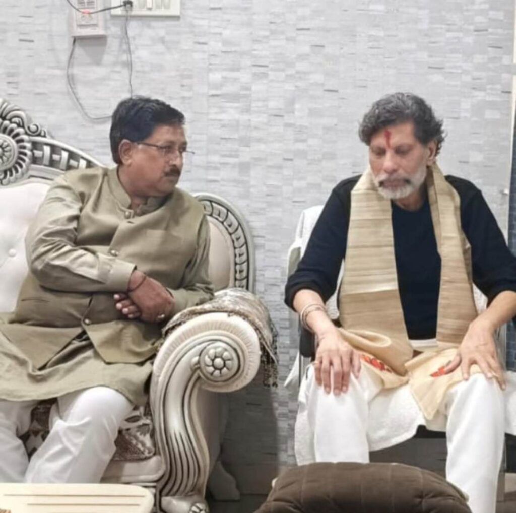 भाजपा वरिष्ठ नेता श्रीकांत सोमवार ने प्रदेश अध्यक्ष किरण सिंह देव से की मुलाकात