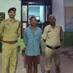 Raigarh News: जमीन विवाद में पडोसी ने वृद्ध पर चाकू से किया हमला, पुलिस ने 24 घंटे के भीतर आरोपी को किया गिरफ्तार