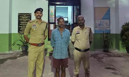 Raigarh News: जमीन विवाद में पडोसी ने वृद्ध पर चाकू से किया हमला, पुलिस ने 24 घंटे के भीतर आरोपी को किया गिरफ्तार