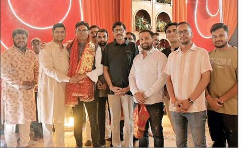 Raigarh: नवमी पर मंदिरों व दुर्गा पंडालों में उमड़ी भक्तों की भीड़, घरों में हुआ कन्या पूजन, जगह-जगह भंडारा, जगह-जगह हुआ भंडारे का आयोजन, श्रद्धालुओं को बांटा गया प्रसाद
